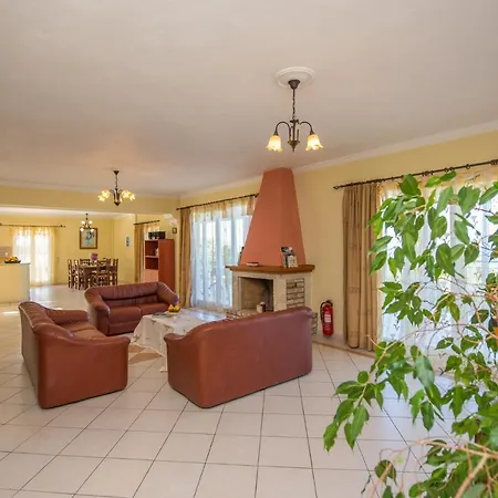 Villa Lenio Loutses Períthia