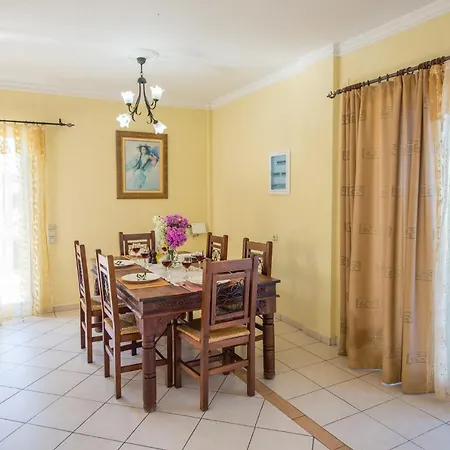 Lenio Loutses Villa