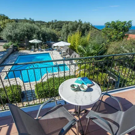 Villa Lenio Loutses *