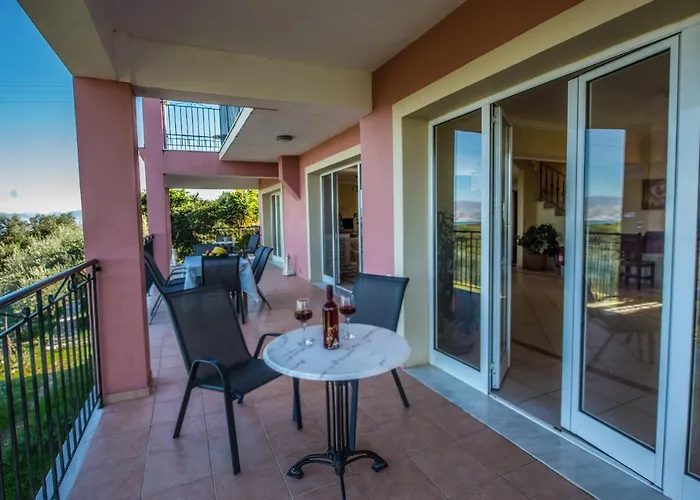 Lenio Loutses Villa *